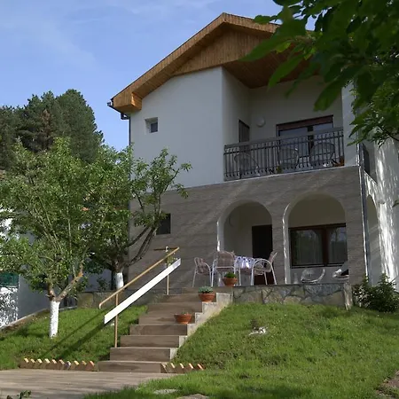 Honey And Milk Διαμέρισμα Vrdnik